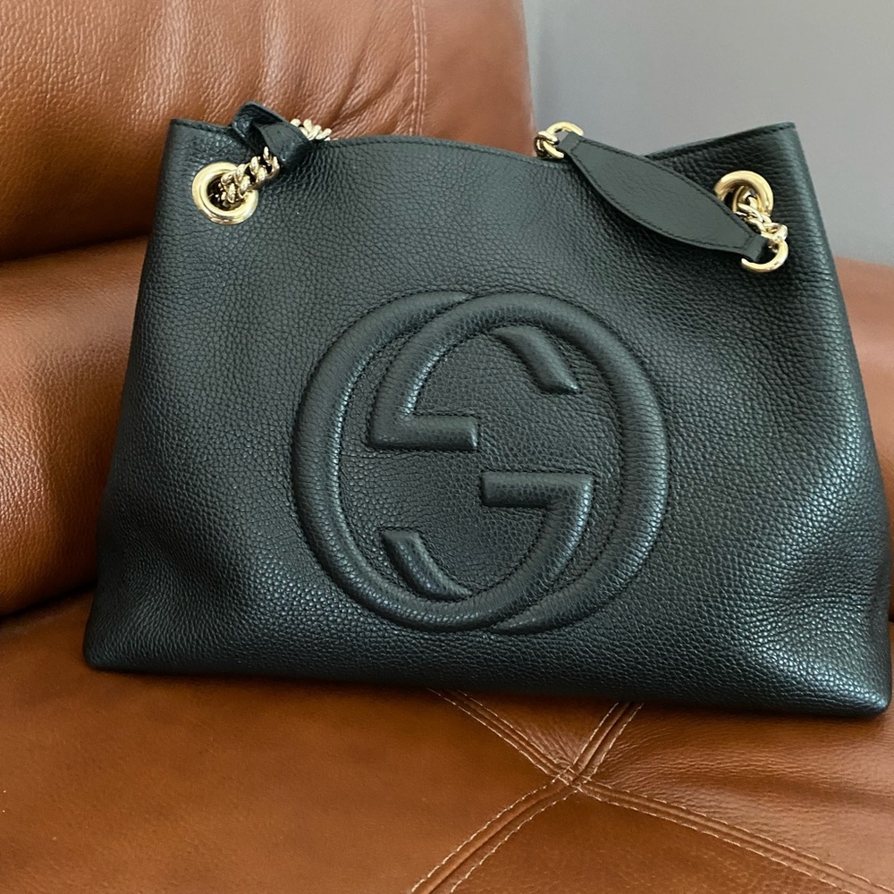 Authentic Gucci. Med Black Pebbled Leather Soho Chain Tote Shoulder Bag Like New